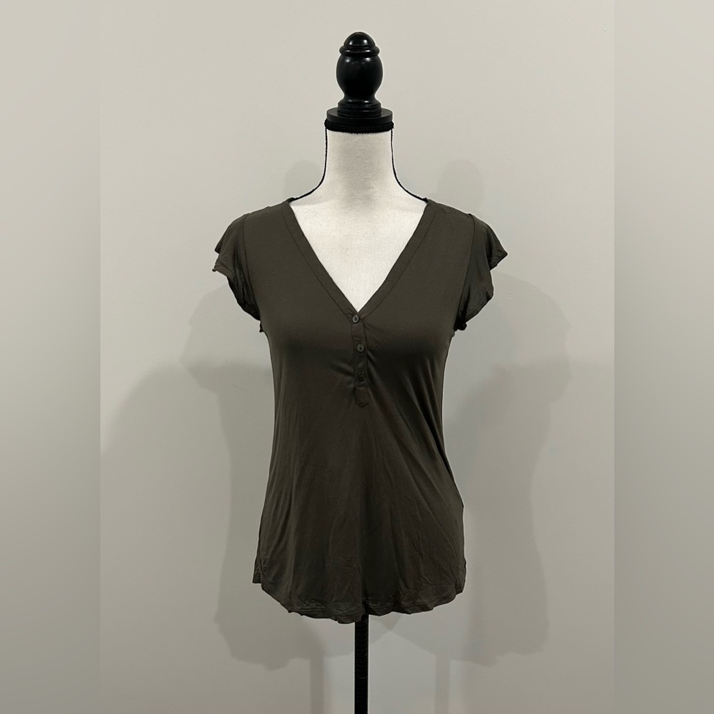 Forever 21 Flutter Sleeve Top